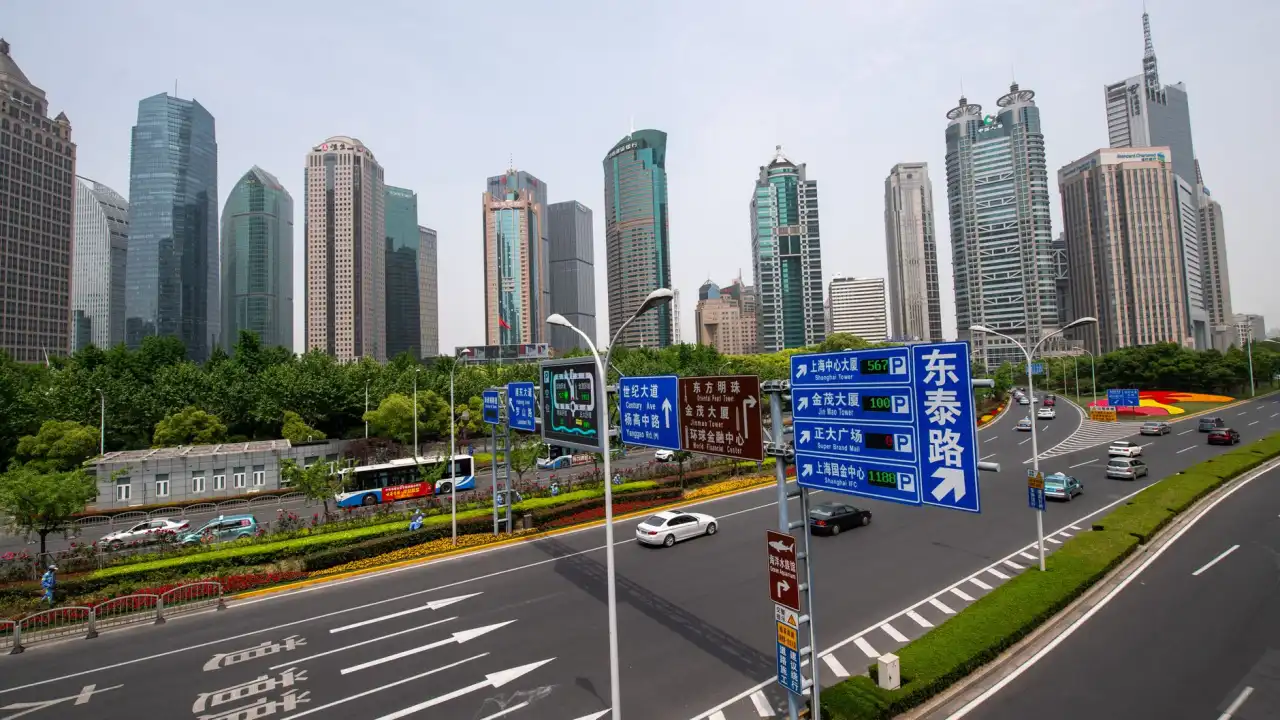2025年上海影视制作行业趋势与中小企业品牌传播新策略